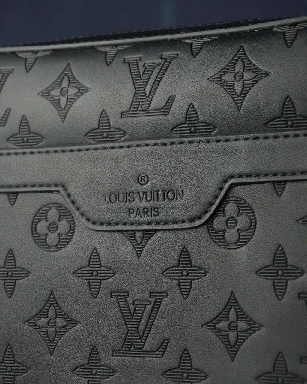 LV Trio Messenger - Leather