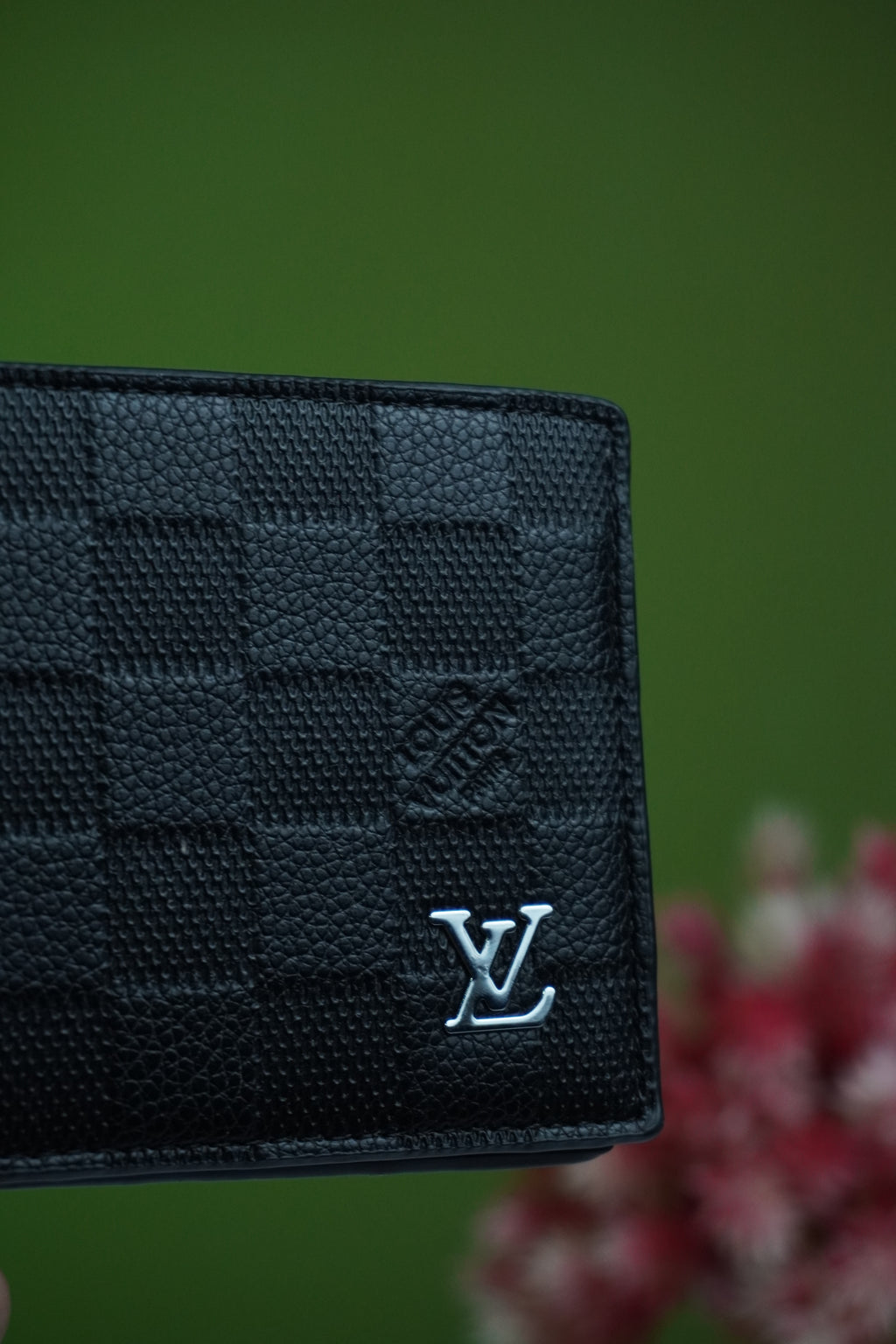 Louis vuitton men textured wallet