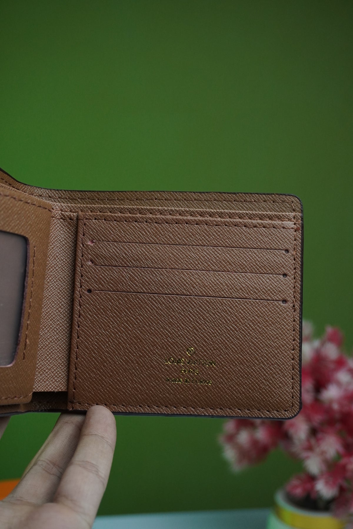 LOUIS VUITTON MEN COMPACT WALLET