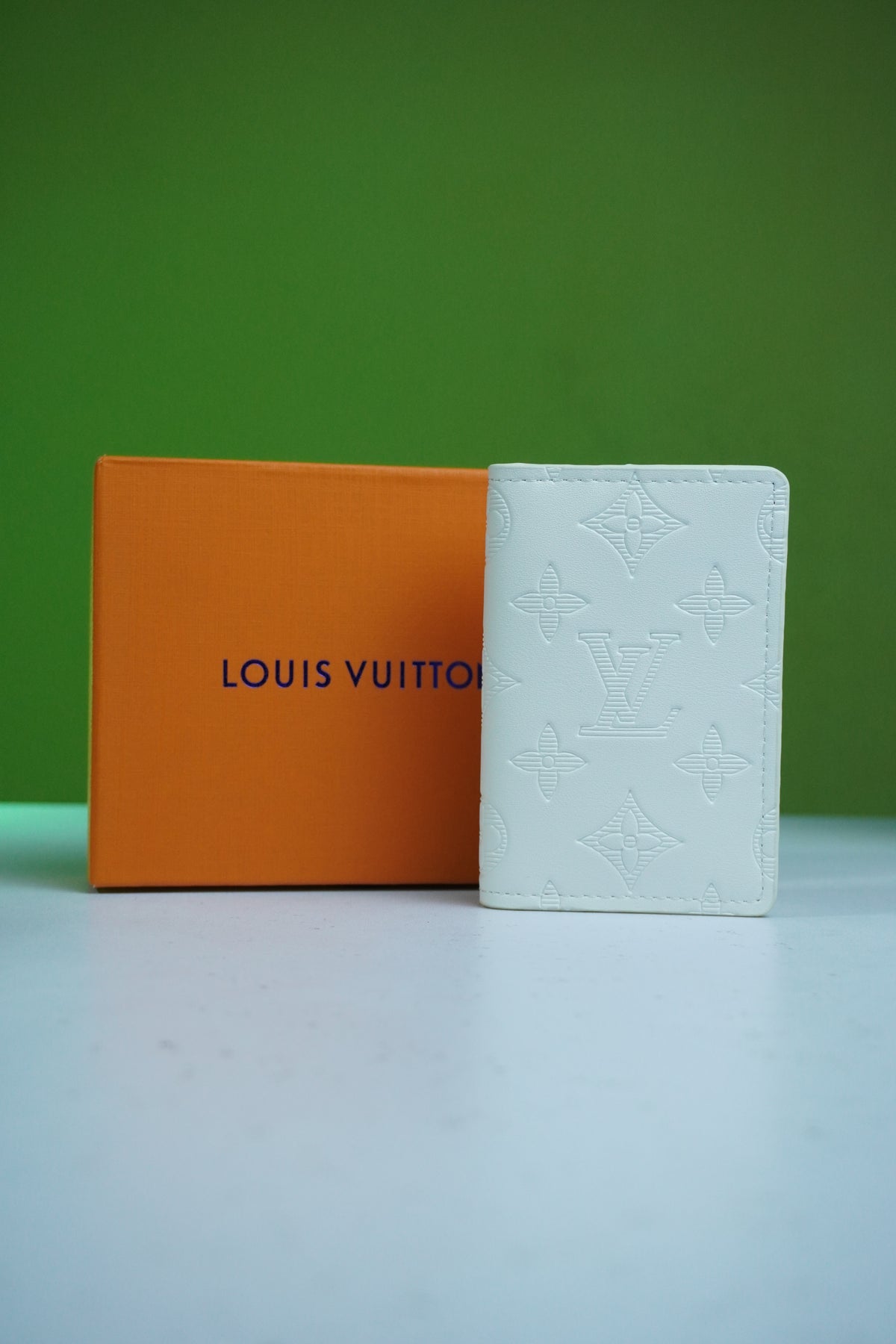 LOUIS VUITTON MEN WHITE COMPACT WALLET