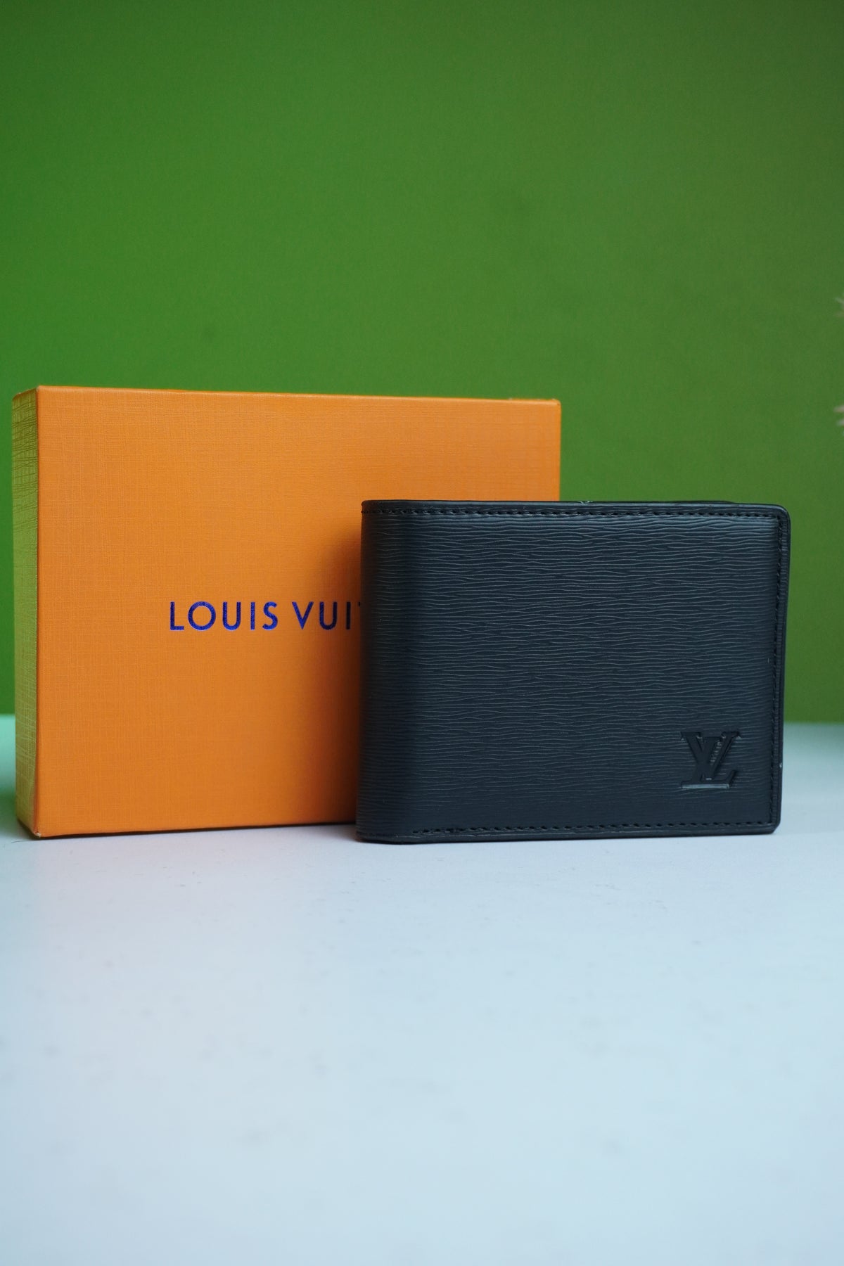 LOUIS VUITTON MEN COMPACT WALLET