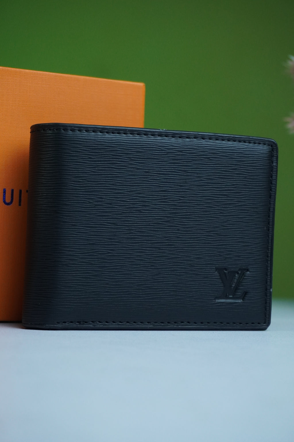 LOUIS VUITTON MEN COMPACT WALLET